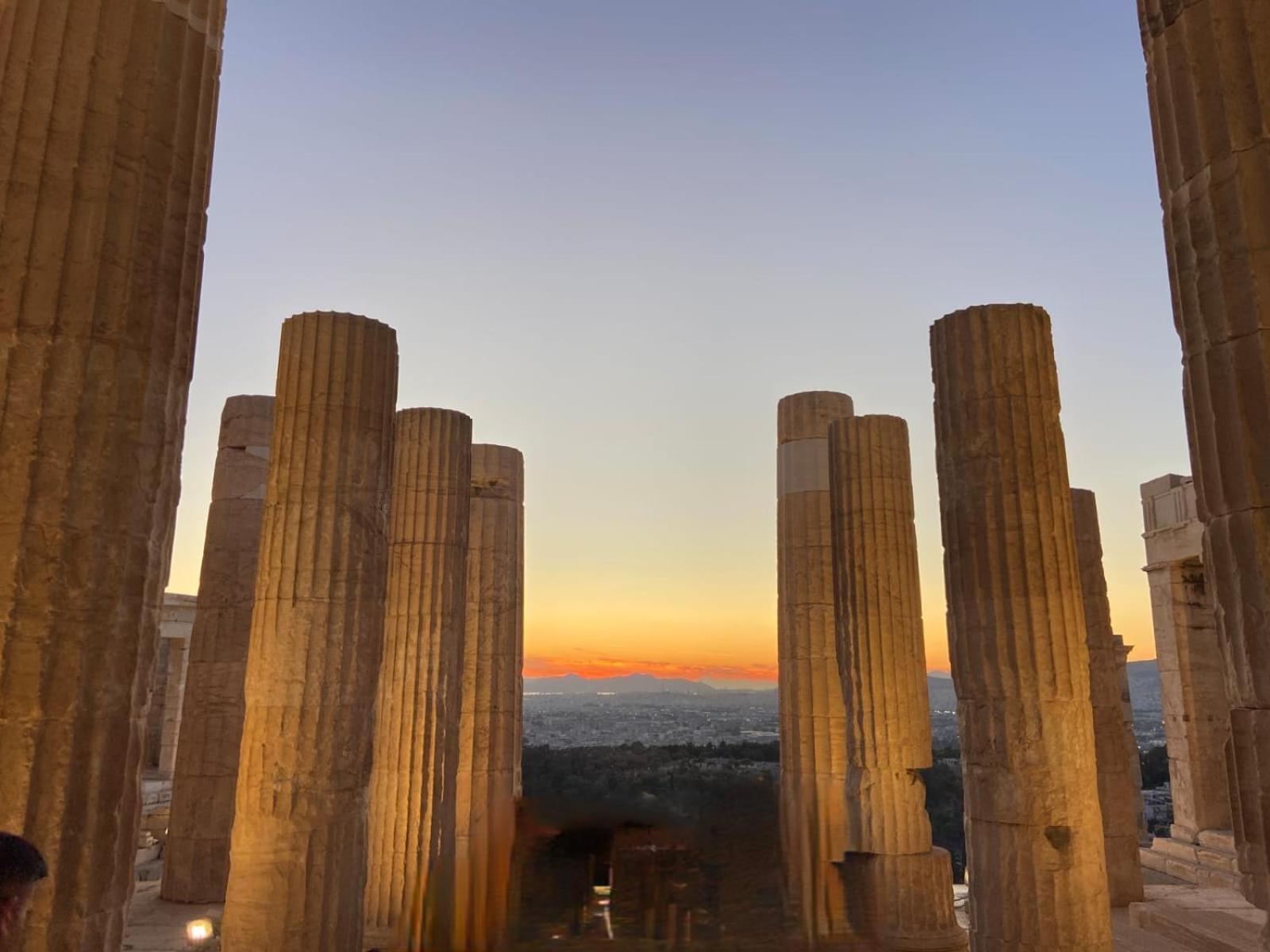Eternal Acropolis Suites Атина Екстериор снимка
